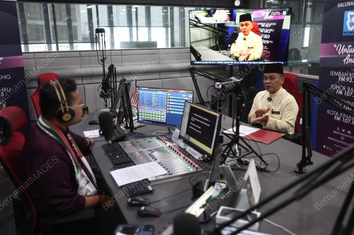 DATUK DR MOHD NA'IM MOKHTAR
