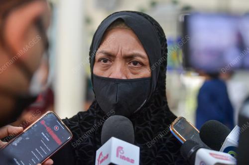 ZURINA ZAKARIYA