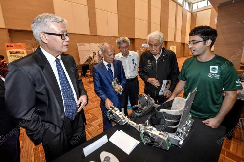KL36_05102019_CONFERENCE_BN201910043376