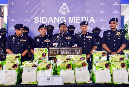 DATUK HUSSEIN OMAR KHAN
