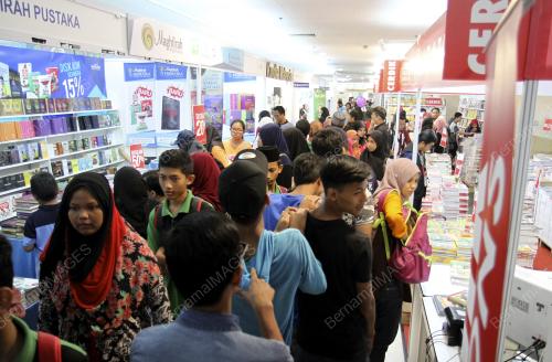 KL36_06052017_PESTA_BUKU