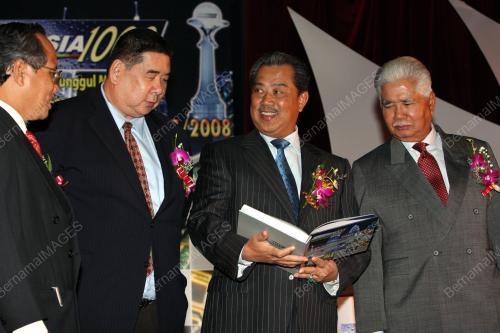 TAN SRI MUHYIDDIN YASSIN