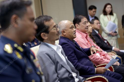 DATUK DR M NOOR TAIB