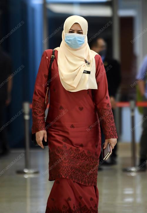 PERSIDANGAN PARLIMEN PENGGAL KETIGA 