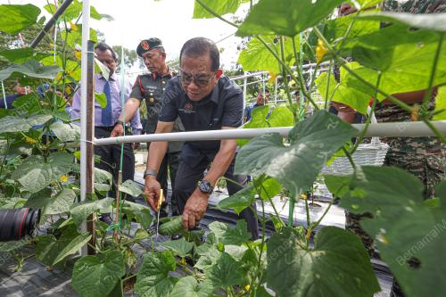 DATUK SERI MOHAMED KHALED NORDIN
