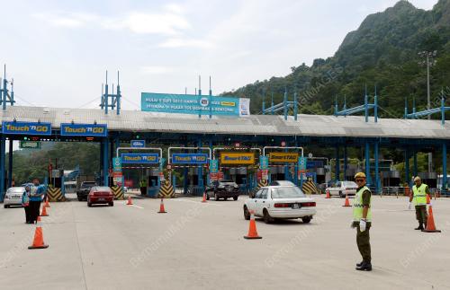 KL36_09092015_TOL_GOMBAK