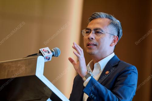 FAHMI FADZIL