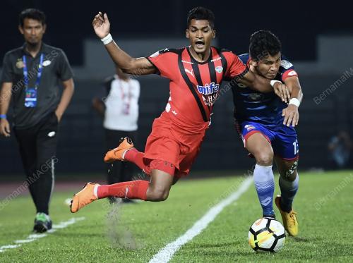 KL36_10082018_BOLA_BN201807314570