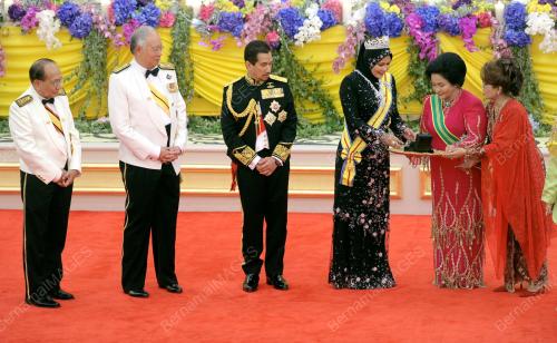 AGONG