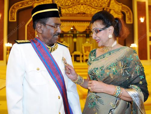 KL36_11102012_AGONG
