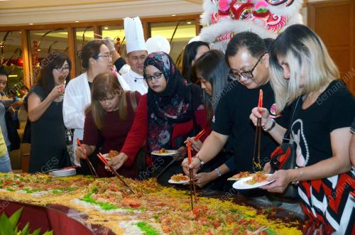 KL36_12012017_CNY