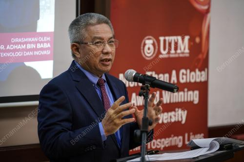DATUK SERI DR ADHAM BABA