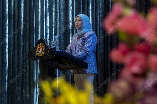 DATUK SERI NANCY SHUKRI