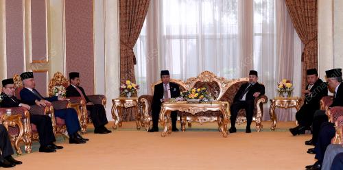 KL36_12102017_RAJA_BN201709195995