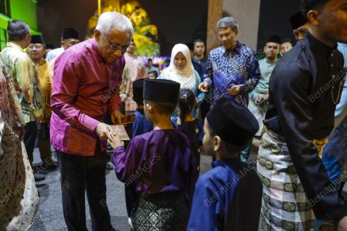 JEN TAN SRI AFFENDI BUANG