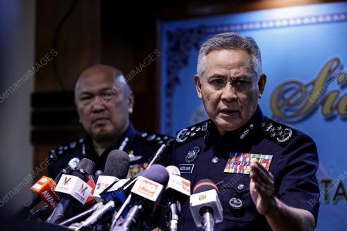 TAN SRI ACRYL SANI ABDULLAH SANI