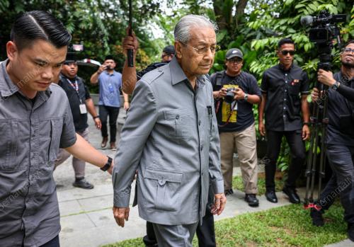 TUN DR MAHATHIR MOHAMAD