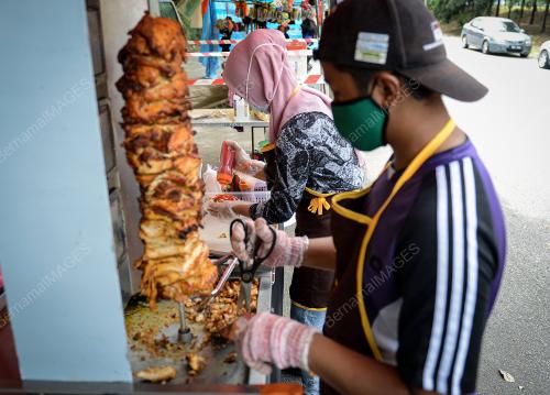 TINJAUAN PENJAJA BERNIAGA