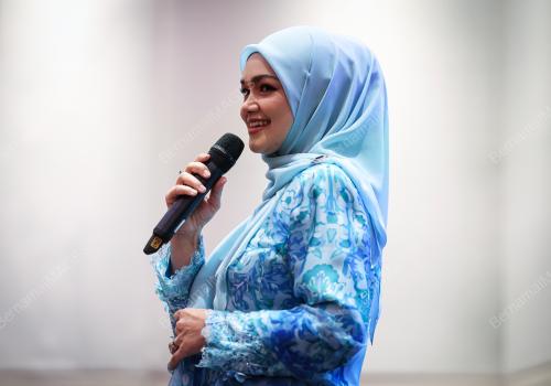 THE KUALA LUMPUR SPEAKERS CLUB