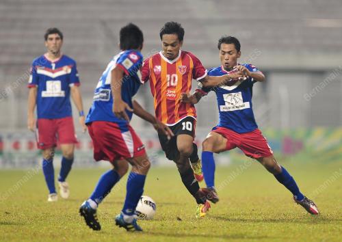 KL36_15062012_BOLA