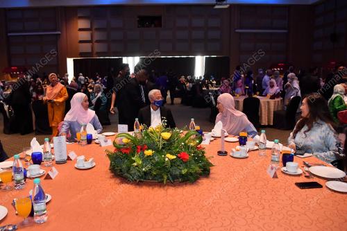 DATUK SERI ISMAIL SABRI YAAKOB