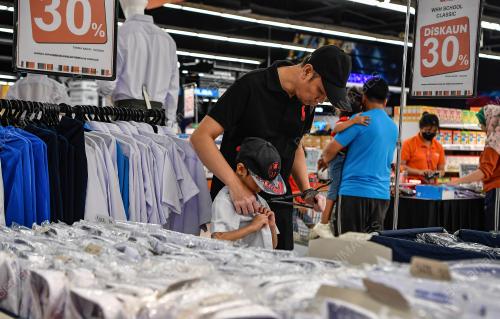 TINJAUAN PERSIAPAN SEKOLAH 2025