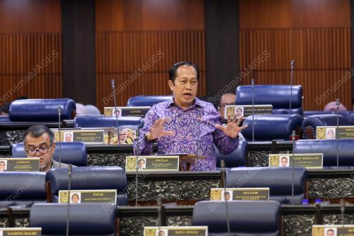 DATUK SERI AHMAD MASLAN