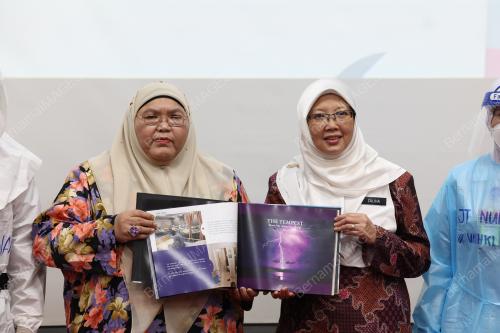 DR ZALIHA MUSTAFA