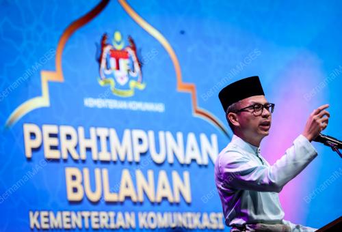 DATUK FAHMI FADZIL