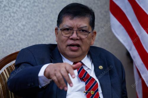 TAN SRI JOHARI ABDUL