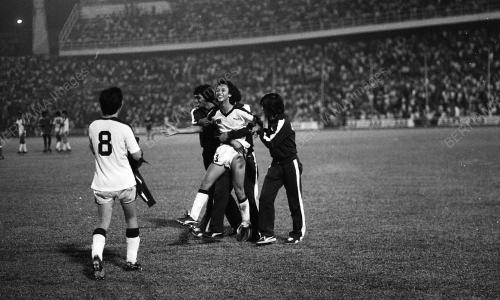 KL36_17092009_BOLA_AKHIR