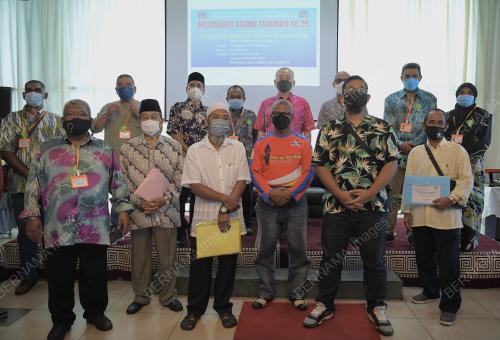 DATUK SERI DR WEE KA SIONG