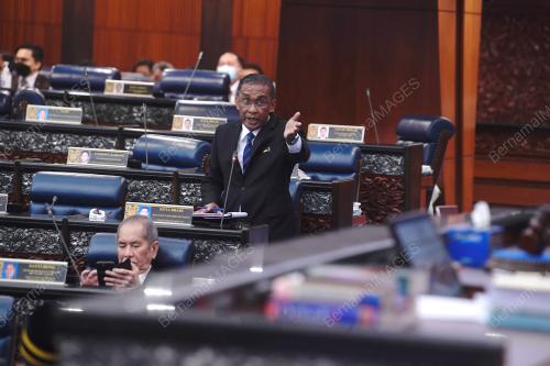 DATUK SERI TAKIYUDDIN HASSAN