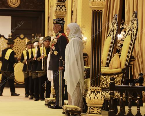AL-SULTAN ABDULLAH RI'AYATUDDIN AL-MUSTAFA BILLAH SHAH