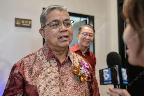 DATUK AARON AGO DAGANG