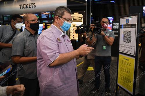 DATUK SAIFUDDIN ABDULLAH