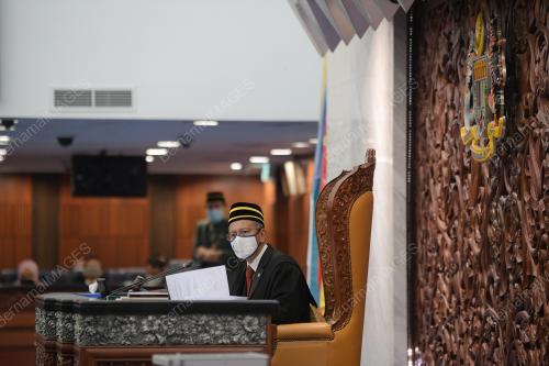 TAN SRI AZHAR AZIZAN HARUN