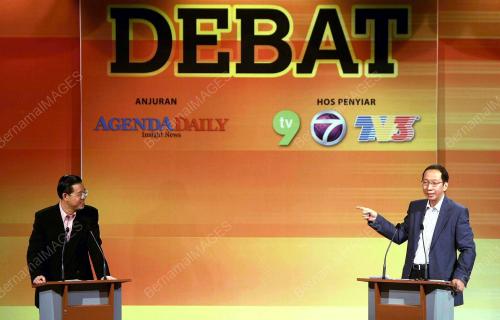 DEBAT