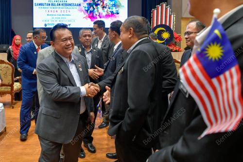 DATUK SERI ALEXANDER NANTA LINGGI