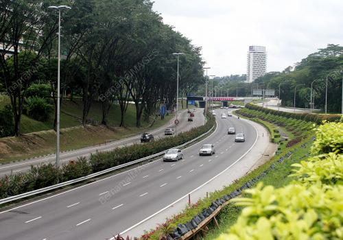 LEBUHRAYA MAHAMERU