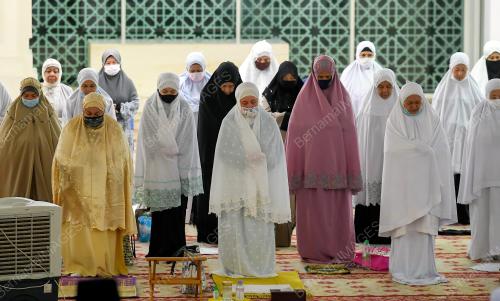 TUANKU HAJAH AZIZAH AMINAH MAIMUNAH ISKANDARIAH