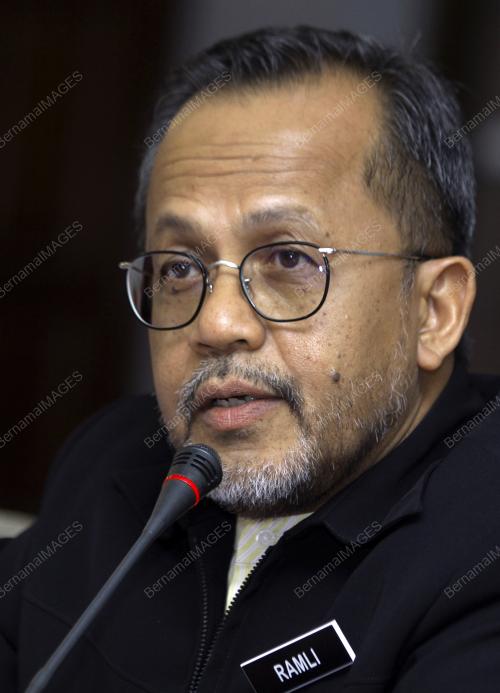 DR RAMLI ZAINAL