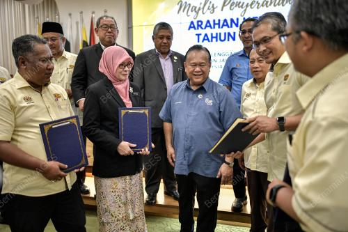 DATUK SERI ALEXANDER NANTA LINGGI