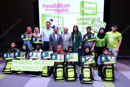 KL36_22032018_MAXIS