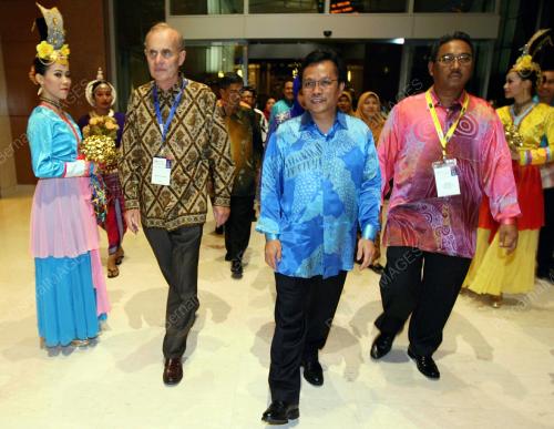 MOHD SHAFIE APDAL