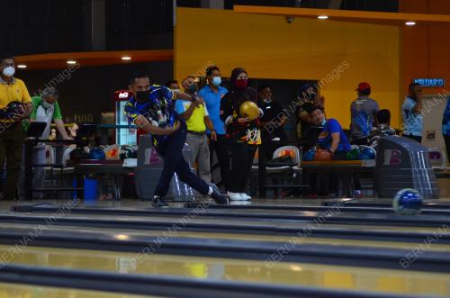 OPERASI PUSAT BOWLING