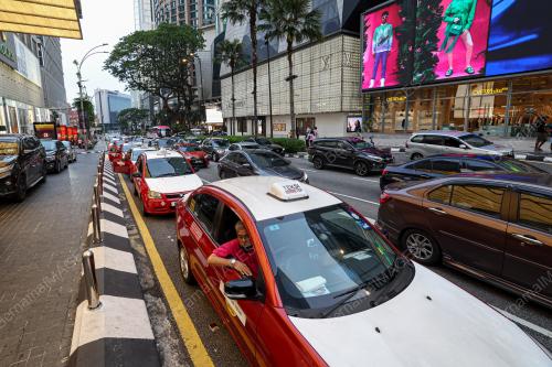 KESALAHAN TEMPAT LETAK KERETA