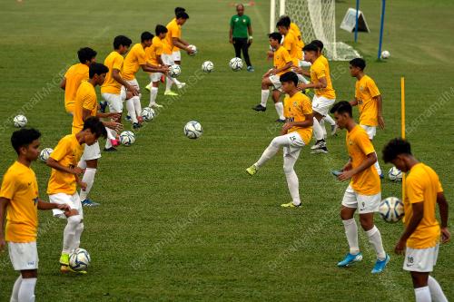 LATIHAN SKUAD BOLASEPAK BAWAH 19 MALAYSIA