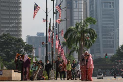 KIBARKAN JALUR GEMILANG