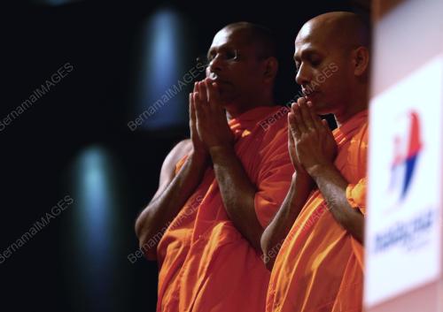 KL36_25072014_PRAYERS